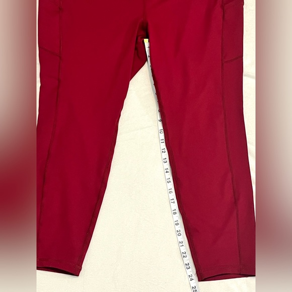 Torrid Active Women's Beautiful Deep Red Leggings with Pockets Size 3 / 3X - Picture 11 of 15